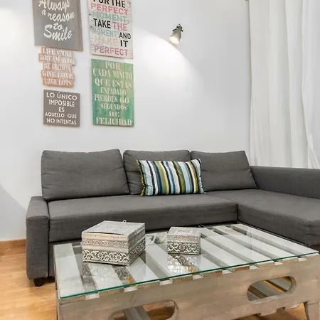 Center Apartment *